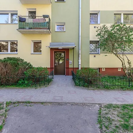 Lumina I 2br Near The Large Park Of Szymanskiego