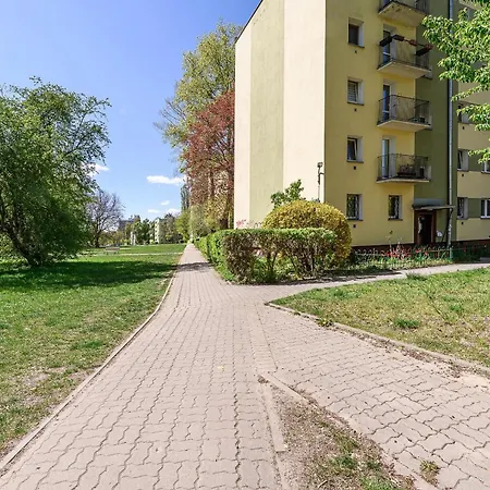 Lumina I 2br Near The Large Park Of Szymanskiego *